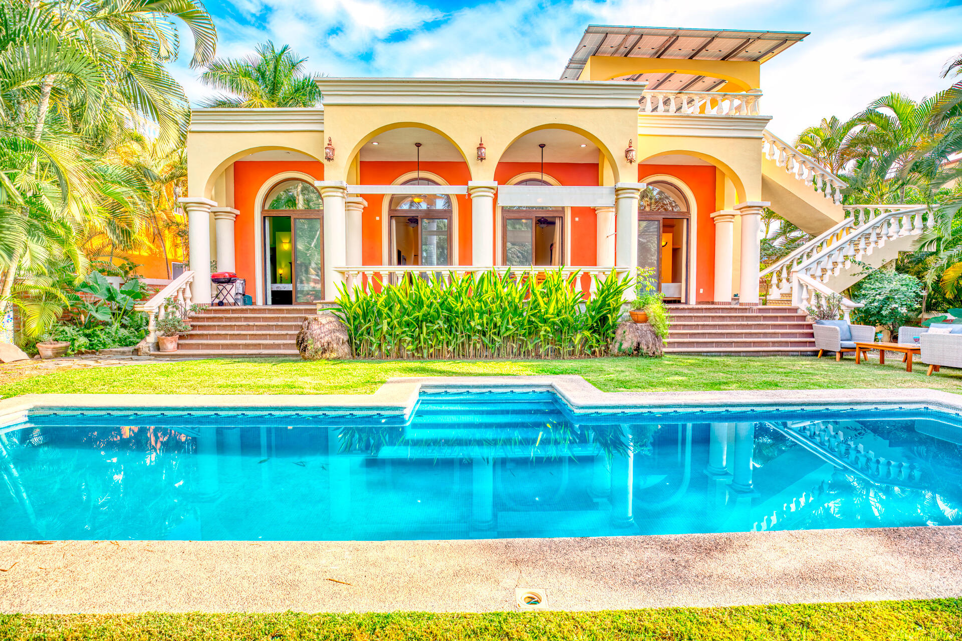 Gorgeous Hacienda style Casa